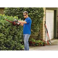 Max* PowerCut™ Cordless Hedge Trimmer Kit, 22", 20 V, Battery Powered NO682 | Caster Town